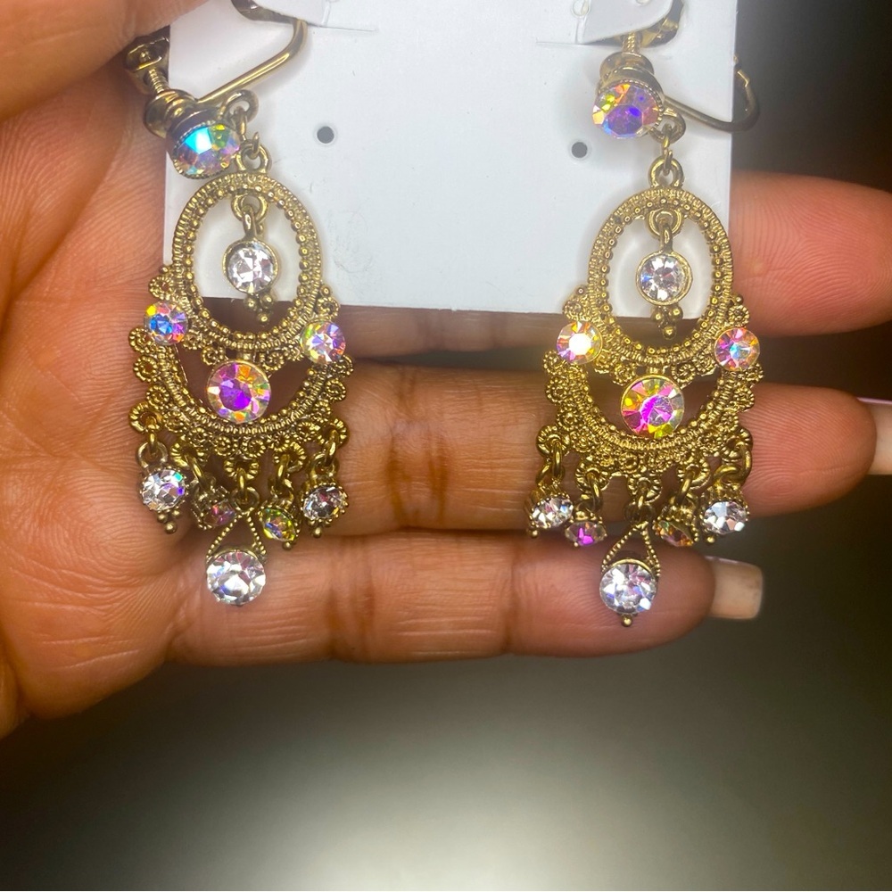 Rare & Vintage Screw-Back Iridescent Crystal Chandelier Dangle Earrings - Picture 2 of 8